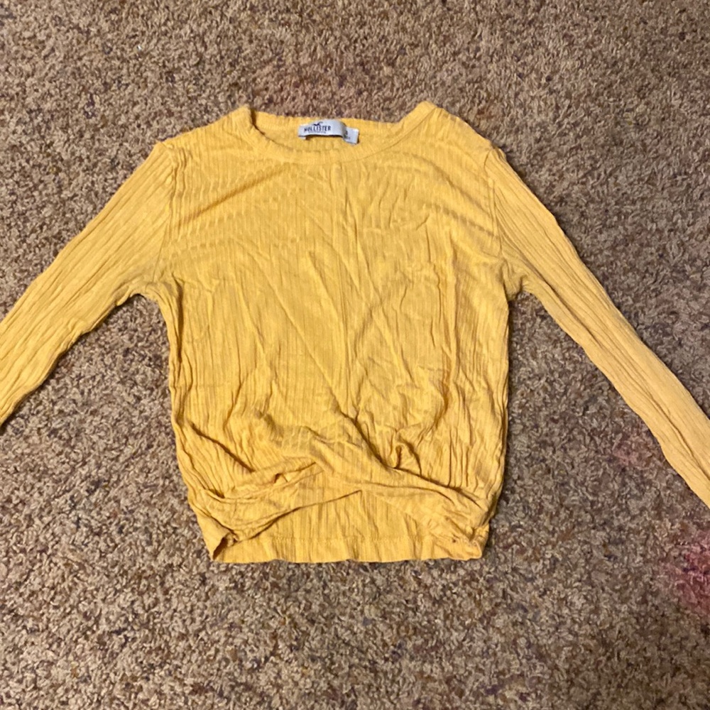 long sleeve crossed long sleeve shirt